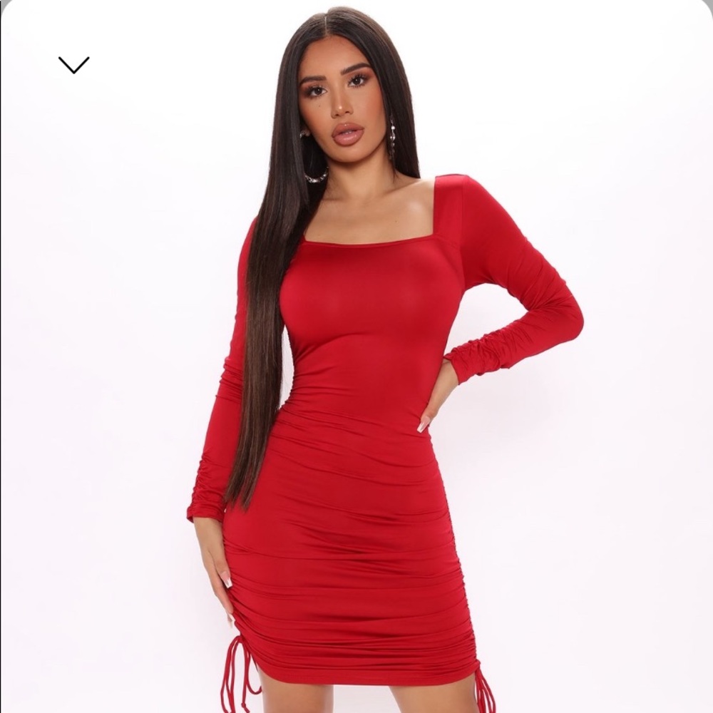 Red cinched body con dress!